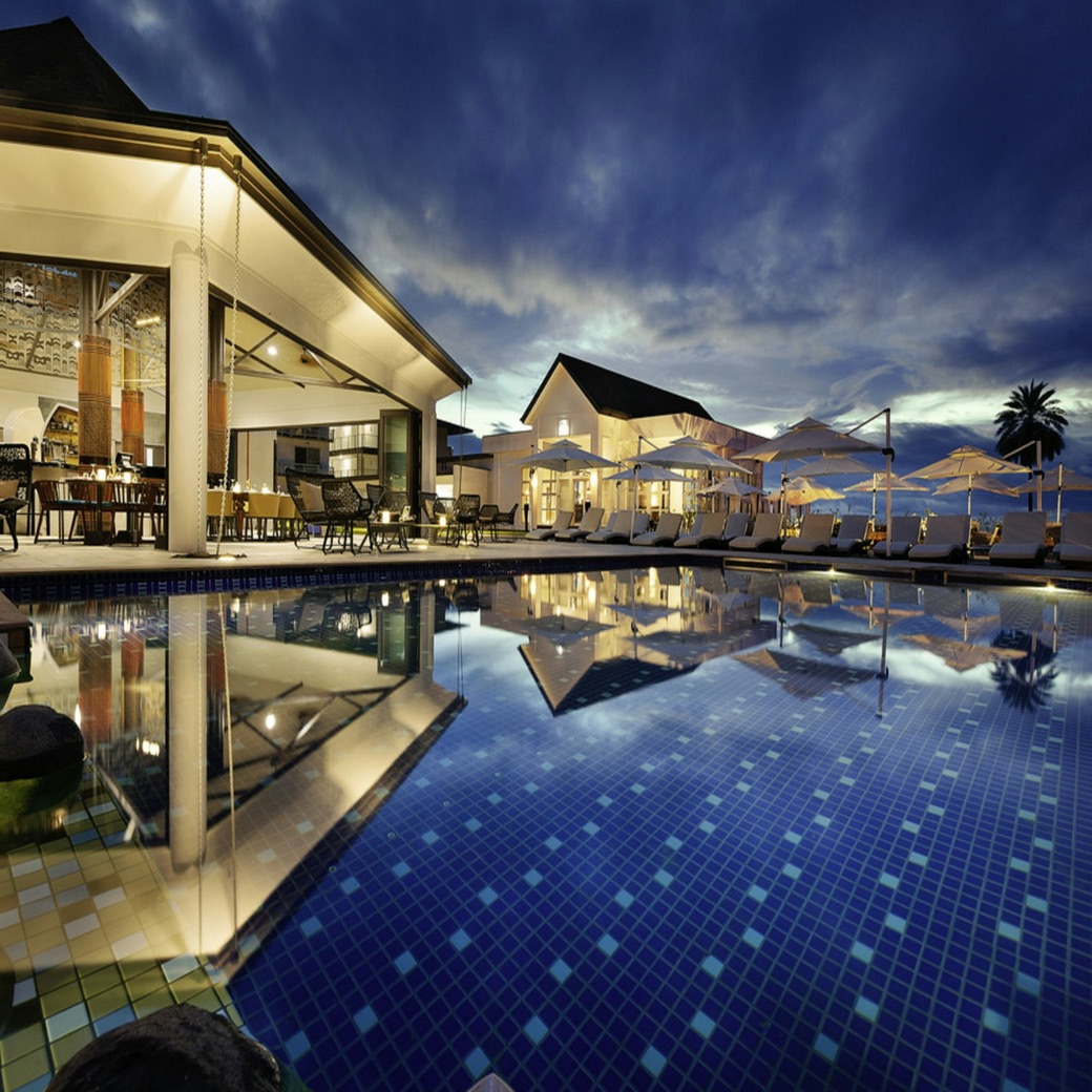 Terrace swimming pool